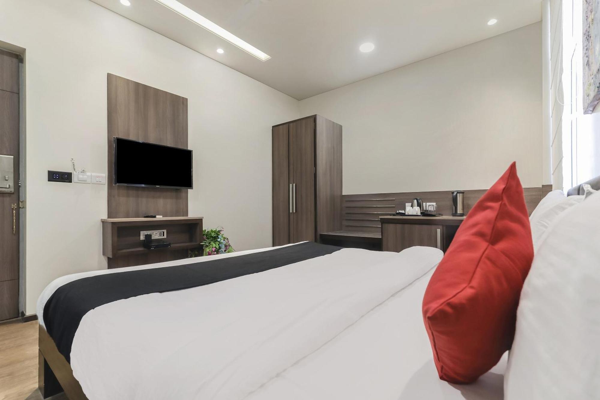Fleur Hotel Джапур Экстерьер фото