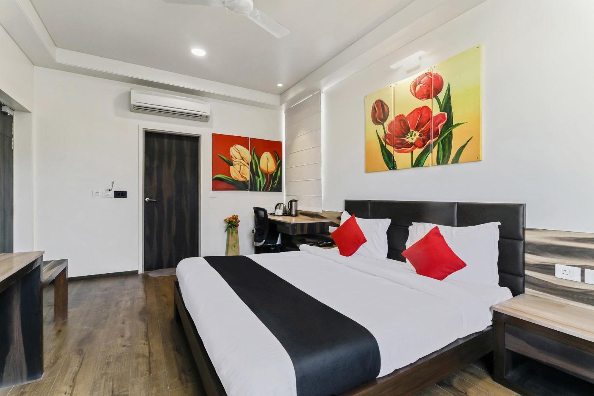 Fleur Hotel Джапур Экстерьер фото