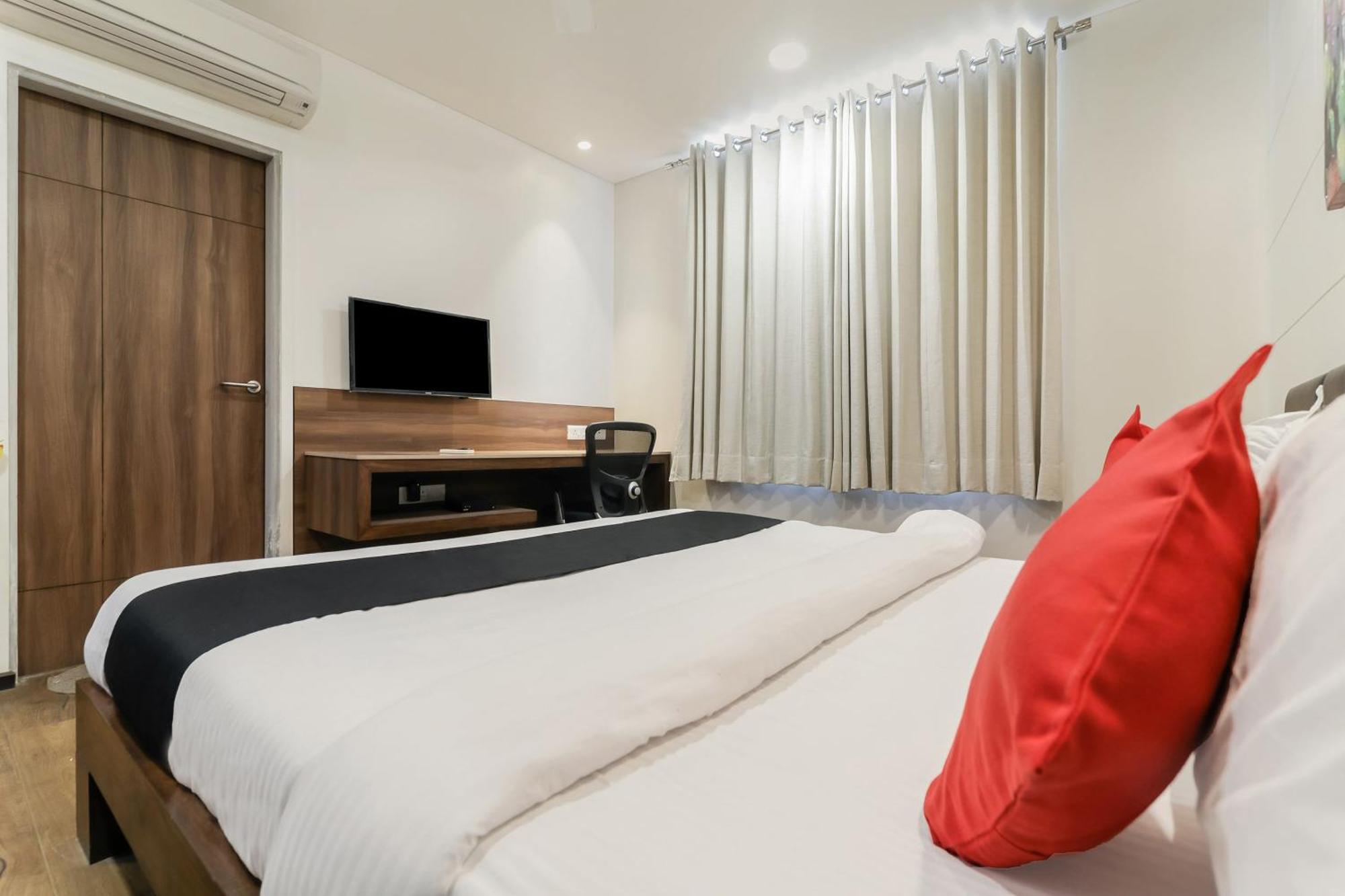 Fleur Hotel Джапур Экстерьер фото