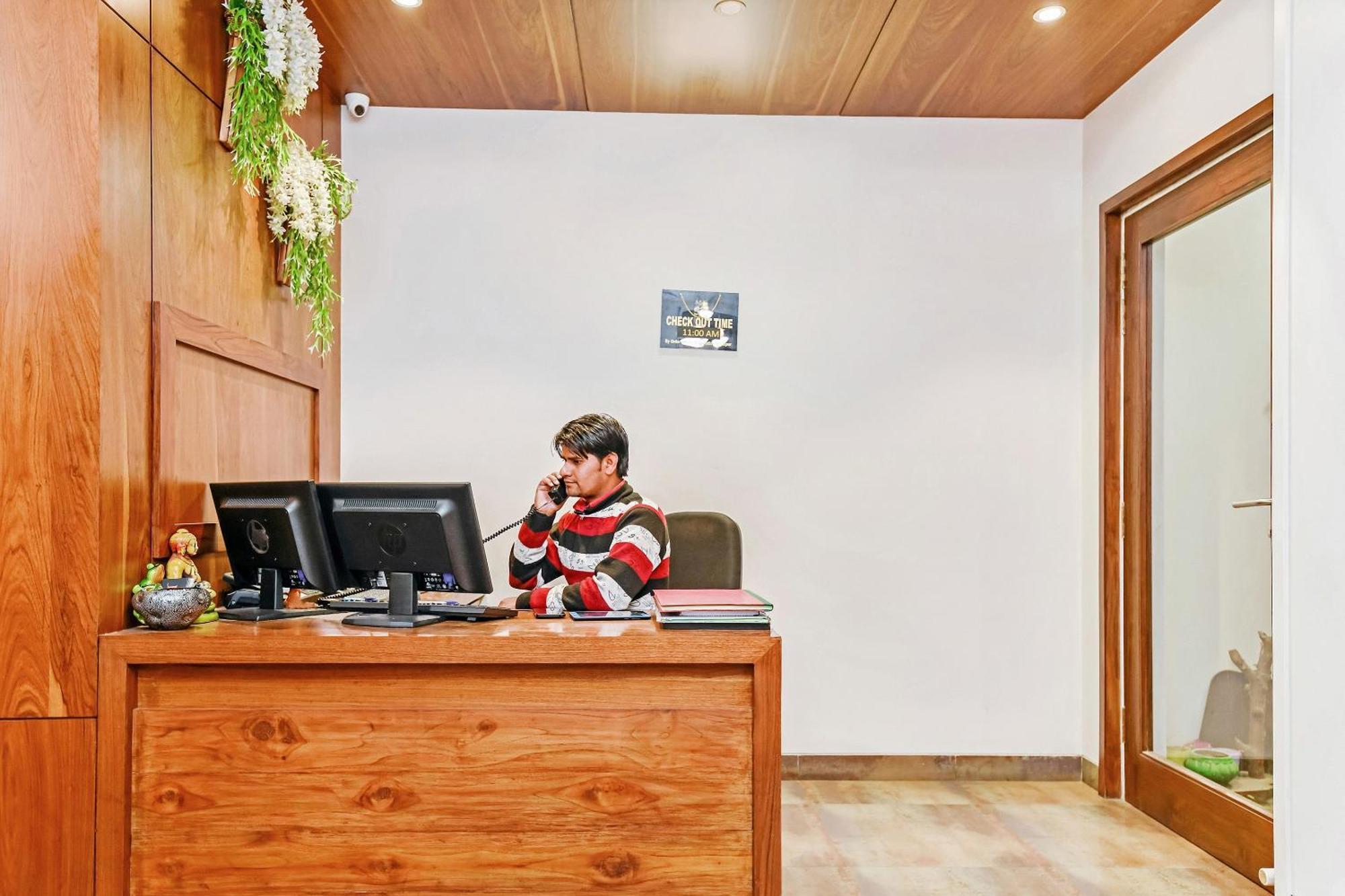 Fleur Hotel Джапур Экстерьер фото