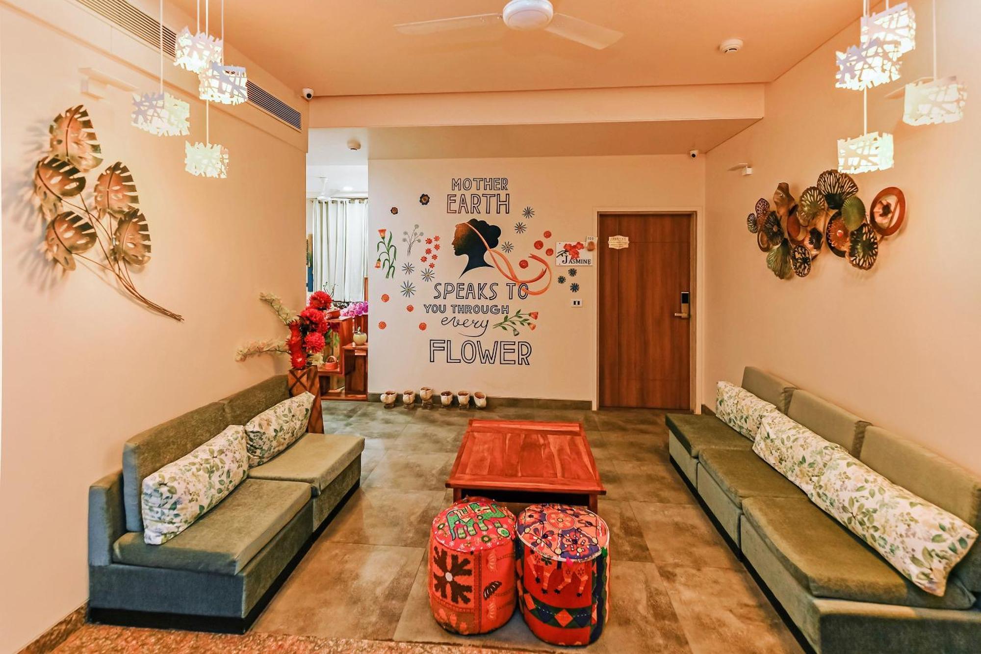 Fleur Hotel Джапур Экстерьер фото